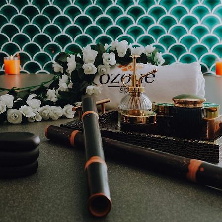 Doubletree By Hilton Fujairah City Экстерьер фото A set of OZO
