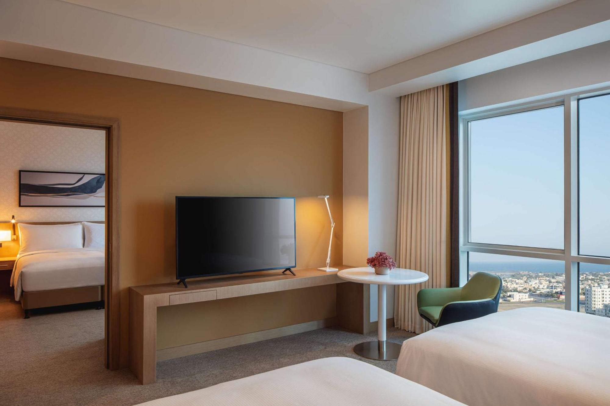Doubletree By Hilton Fujairah City Экстерьер фото Deluxe Room