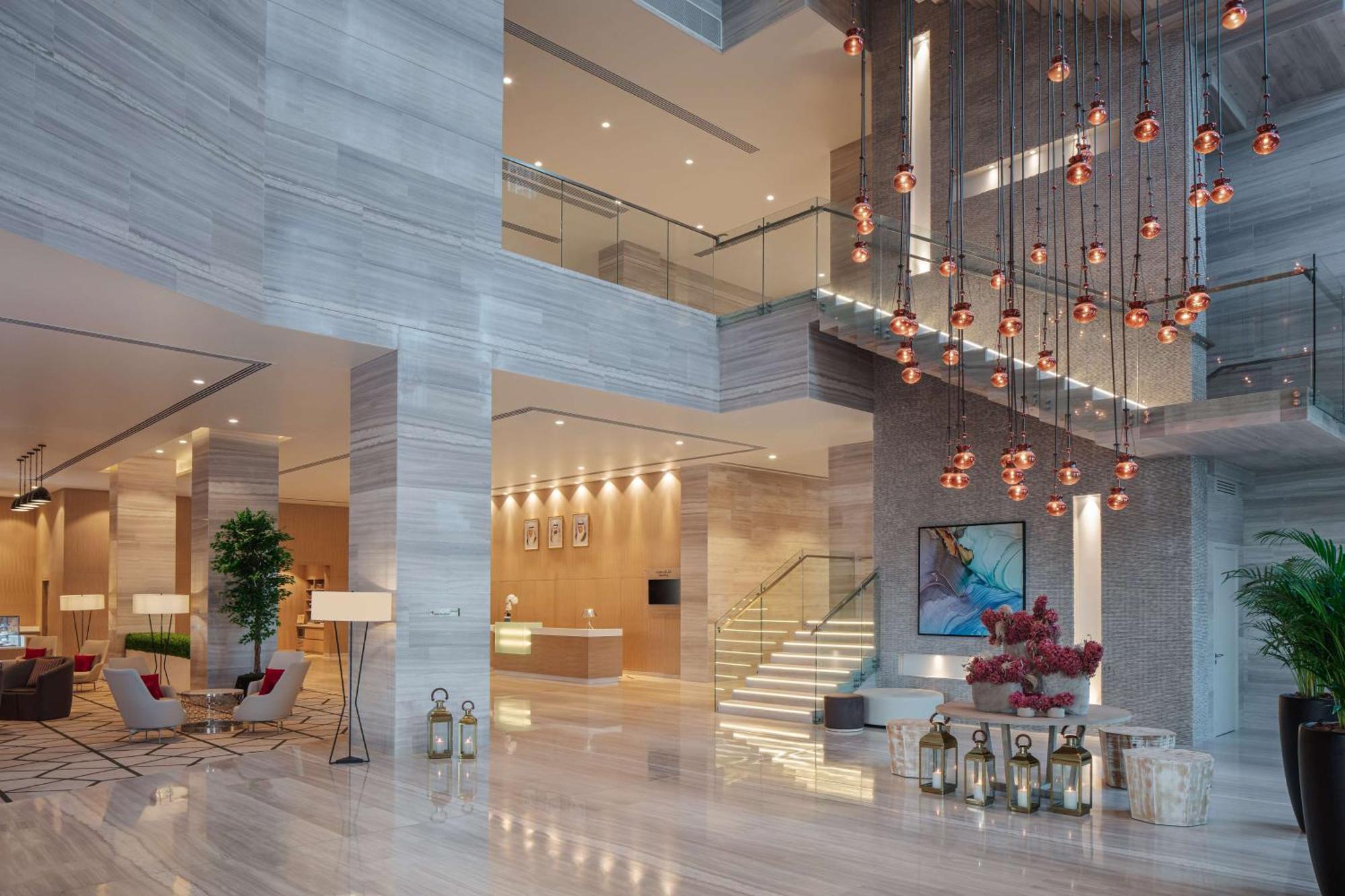 Doubletree By Hilton Fujairah City Экстерьер фото Lobby